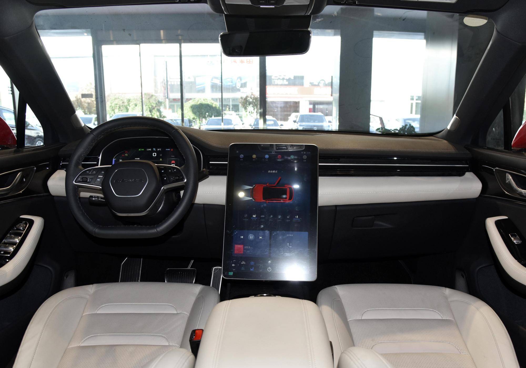 近700马力的四驱suv,平民价格,空间实用,带你看赛力斯sf5_搜狐汽车