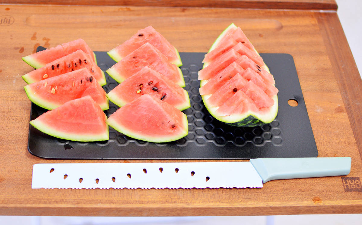 菠萝怎么种才能种得活呢 cb2a49332406482d87a7dc503810ee61.jpeg