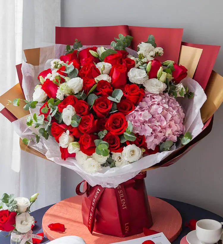 520鲜花浪漫来袭,给她一份独一无二的宠爱_ta