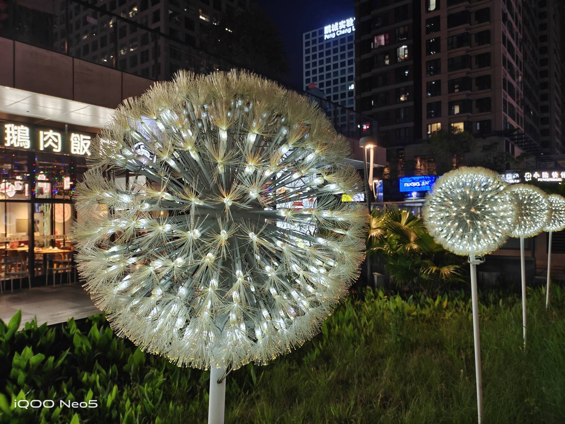 性能旗舰拍照也能打iqooneo5影像迎强力提升