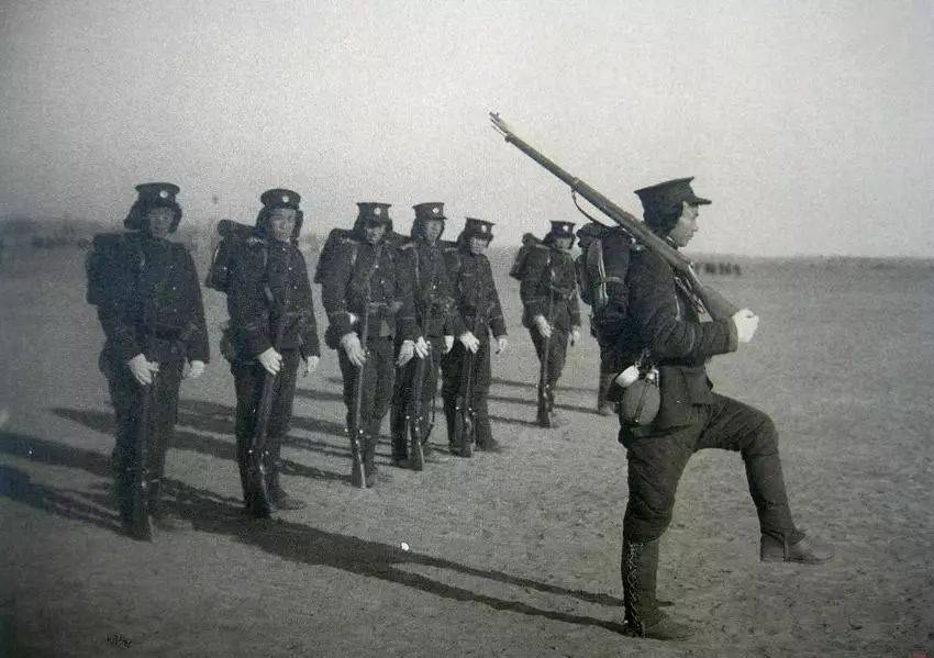 清朝新军1905式军服图片