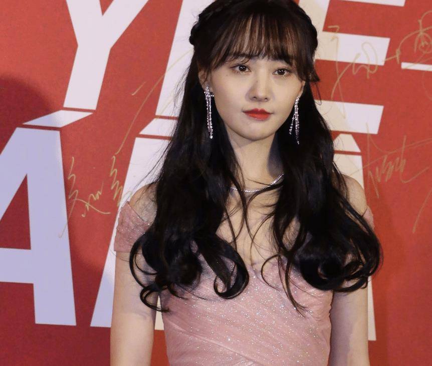 都市言情小说排行_又一男星宣布当爸,女方独自怀孕生子两年才告知,堪比言情小说情节