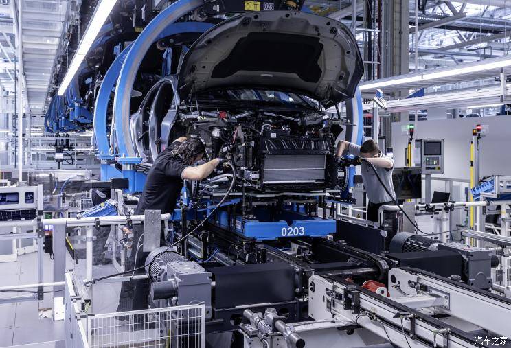 专访梅赛德斯-奔驰首席执行官康林松_汽车