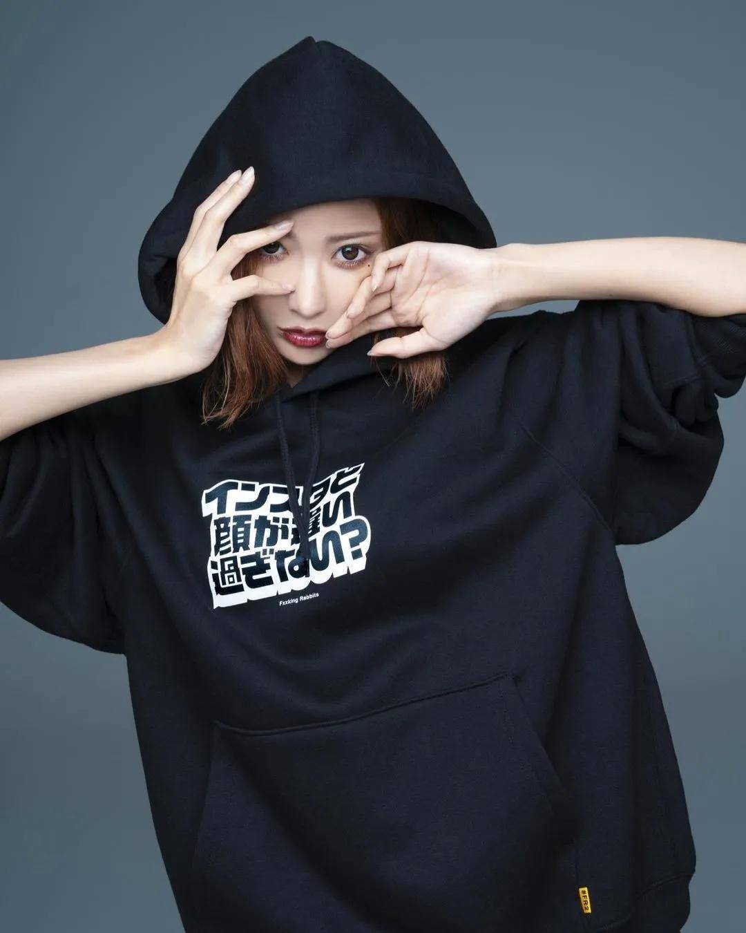 制服丝袜排行_制服诱惑!2010年最受欢迎COS制服排行榜出炉