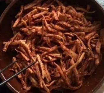 怎样晒萝卜干又香又脆 2df814af8f0249a5bdd9fe56dd8db91b.jpeg