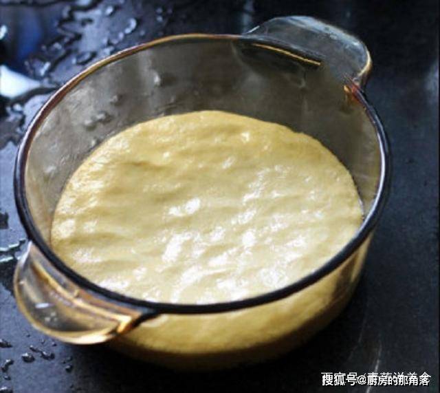 怎么蒸发糕玉米面 5807b8dd097b48b8bd8a8e5883dd8725.jpeg