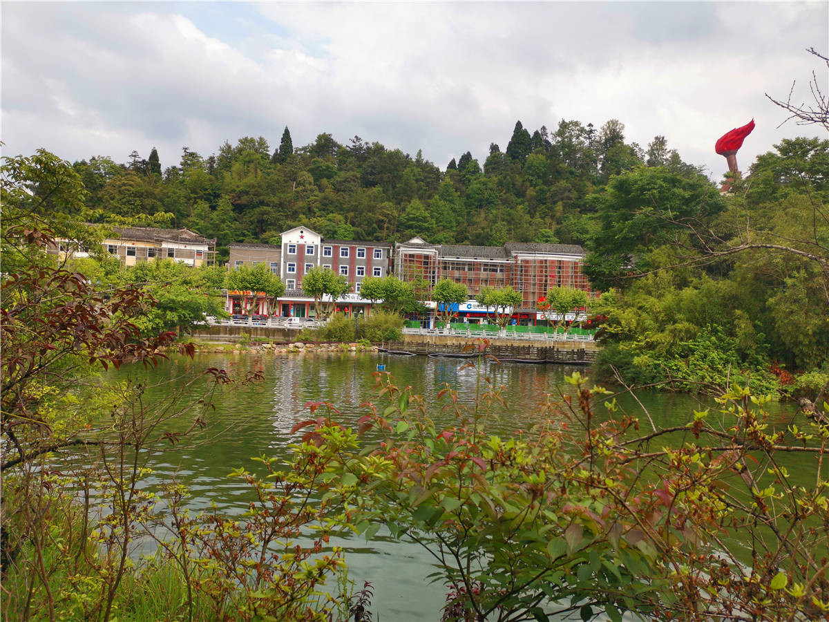 公园画简单又漂亮 5be8253360fe46cbb0a861ef80d8b044.jpeg