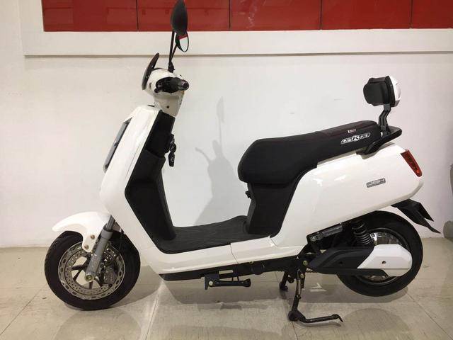 电瓶车装备 4326547e4b2d40f98ce845327754e721.jpeg