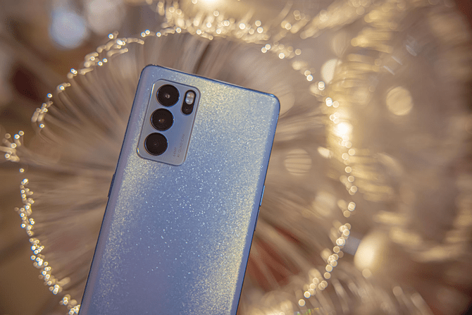 周冬雨|官方再次剧透！周冬雨抢先上手：OPPO Reno6外观全揭晓