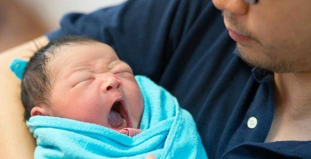 婴儿几个月开始睡眠越来越少 3bd35a6603144d3a87a74245a77eddf5.jpeg