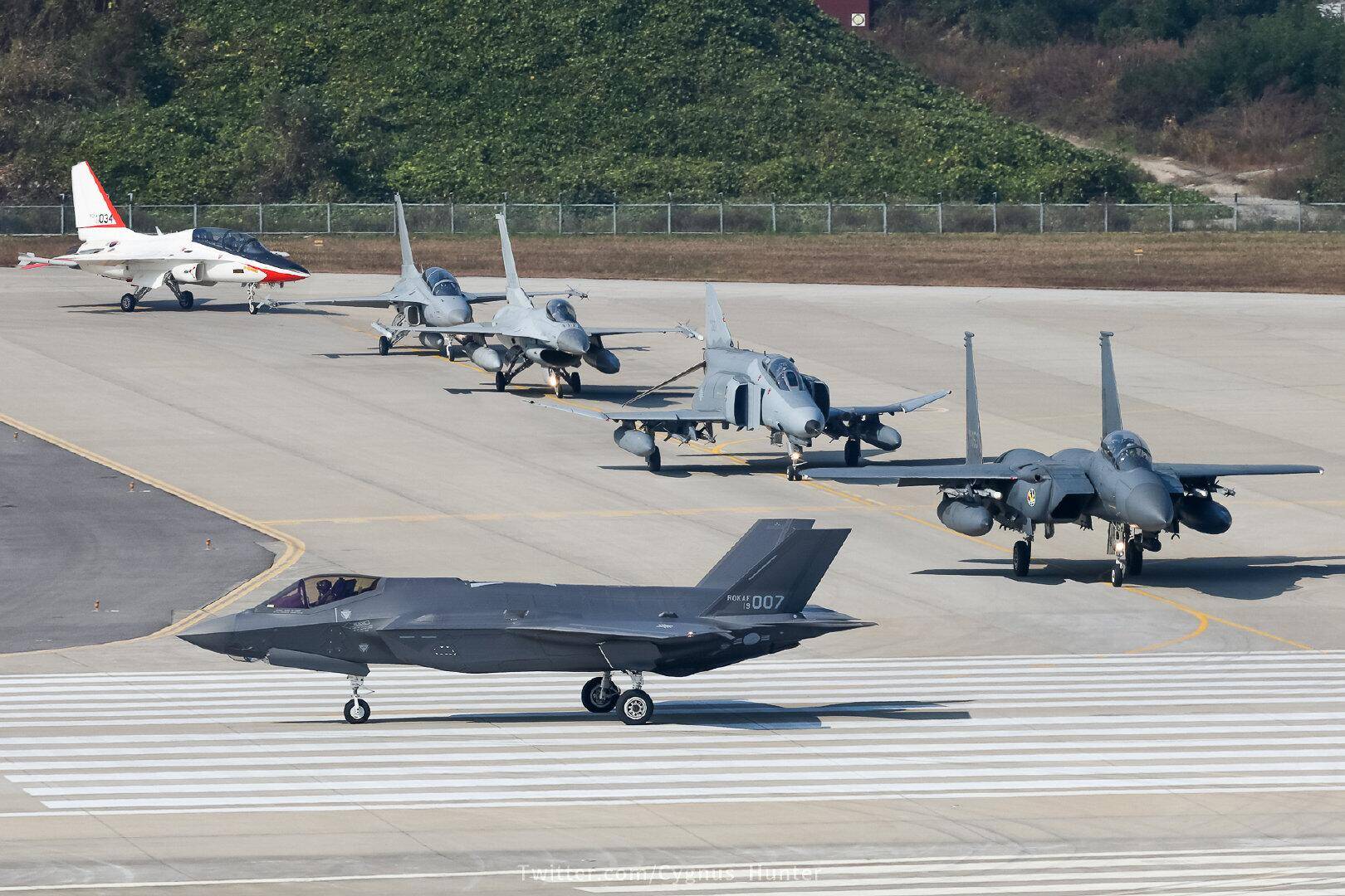 原创第32架f-35a隐形战机首飞成功,韩国空军后来居上,部署清州基地