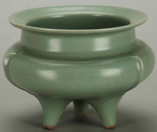 宋青釉荷叶形盖罐：中国瓷器三大国宝之一，出土于菜地的窖藏_手机搜狐网