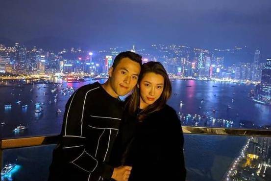 与何猷亨分开后陈可欣嫁给了钢琴家孟雨晴,有才华外貌还帅气无疑成为