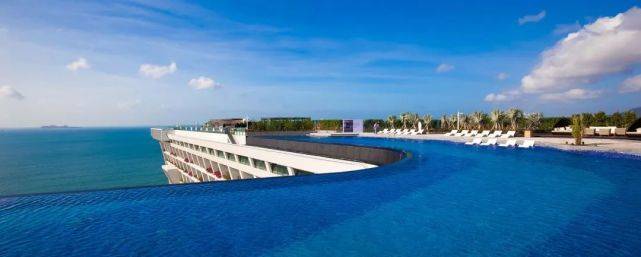 刷爆朋友圈的屋顶无边际泳池防水怎么做卓宝独家案例揭秘