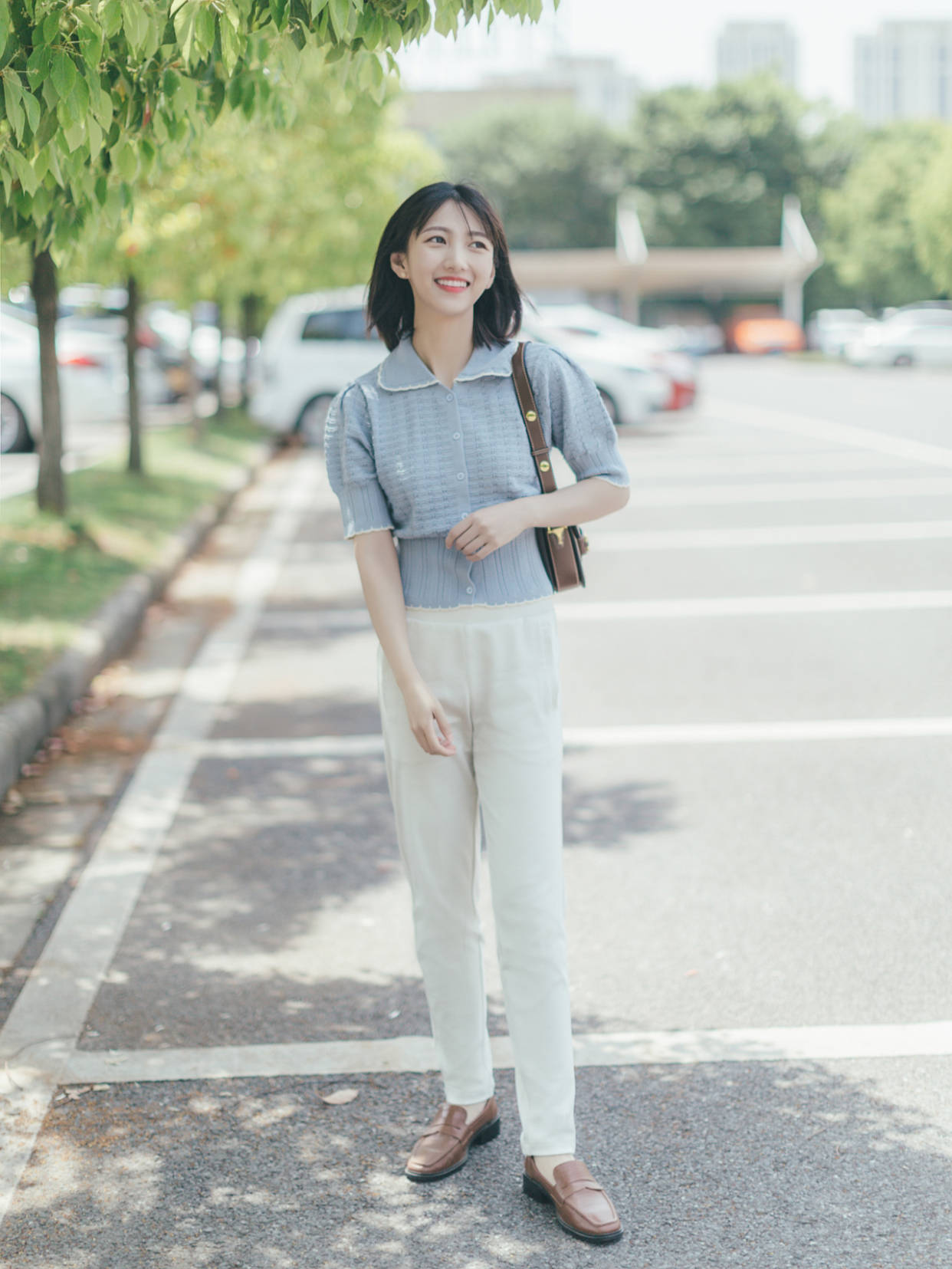 矮个子屁股翘的女生怎么穿搭衣服_矮个子女生穿搭图片