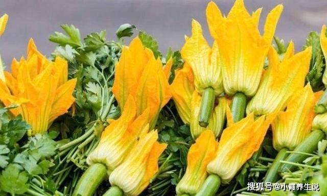 保护心脑血管的食物水果 86070e6dacb64287bb01b91883d6a61a.jpeg