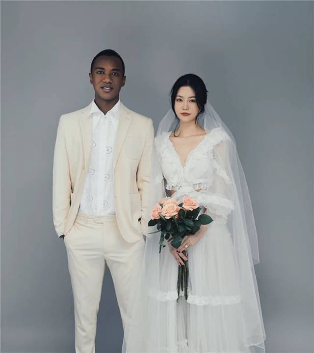 颜值婚纱照_小李子颜值巅峰图片