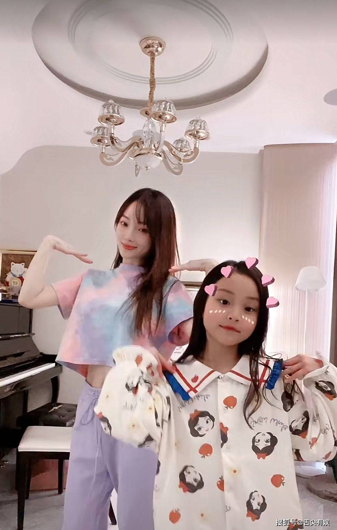 原创李小璐送女儿礼物意外曝光豪宅!