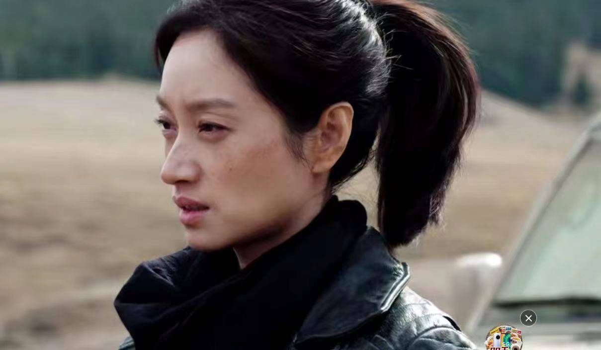 《猎狼者》朱亚文老婆三年后复出,素颜出镜,饰演嚣张的女狼子_沈佳妮