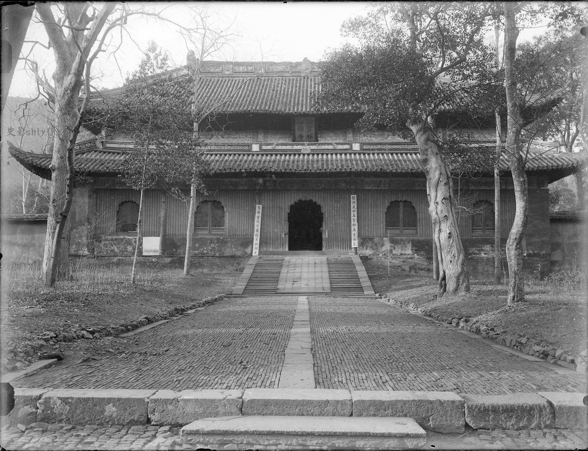 「杭州旧影·叁」晚清民国的灵隐寺老照片,寺名匾额超级奇怪