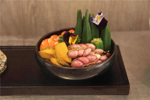 精彩纷呈华南烹饪凉菜争霸赛初赛精彩回顾