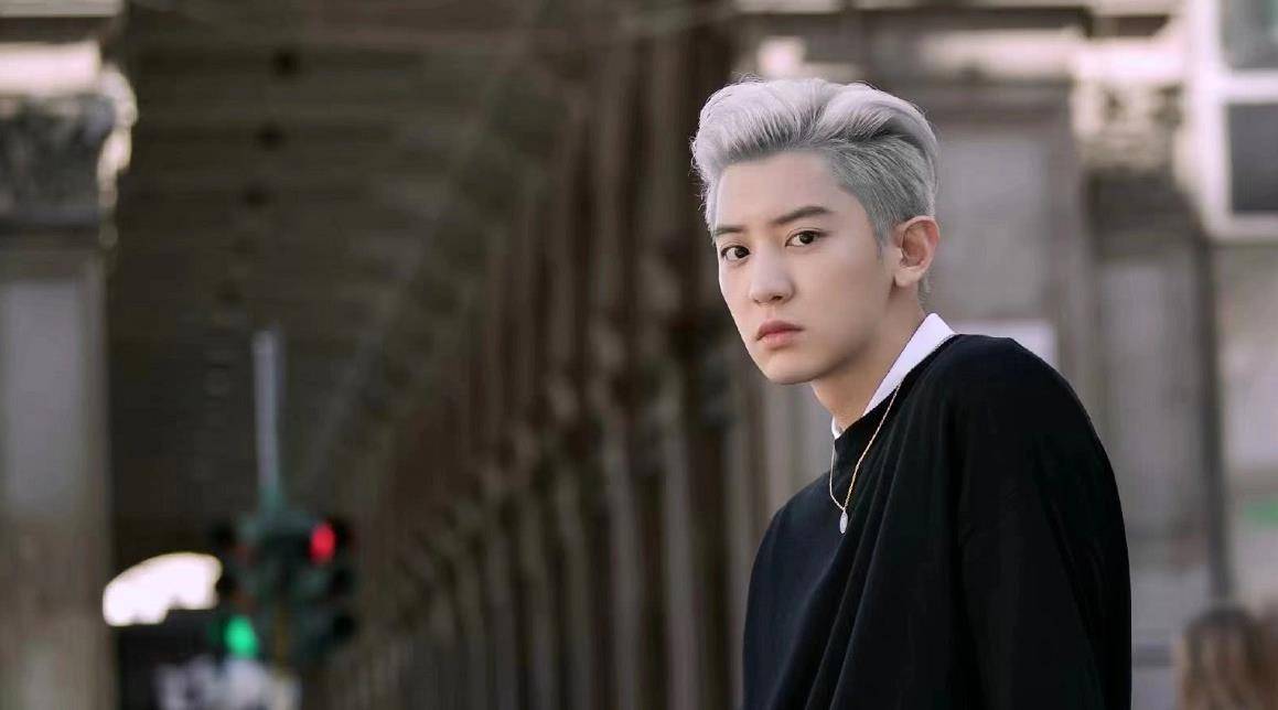 Sm又一艺人被骂上热搜 红贝贝yeri发文悼念朴智善 配图引发争议 因为