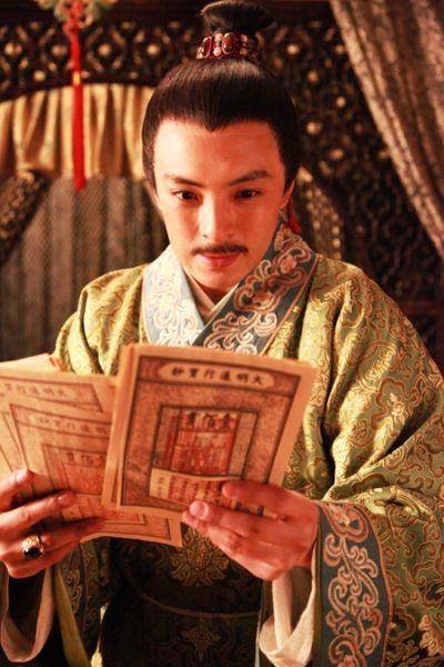 驸马走私牟利,公主拿出皇后令牌跪求饶命,朱元璋为何执意不肯?_欧阳伦