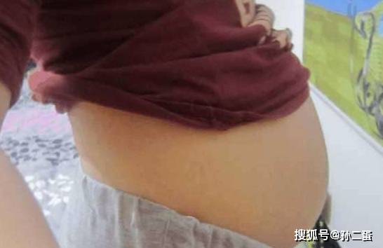 参加葬礼用穿红内衣吗_内衣美女