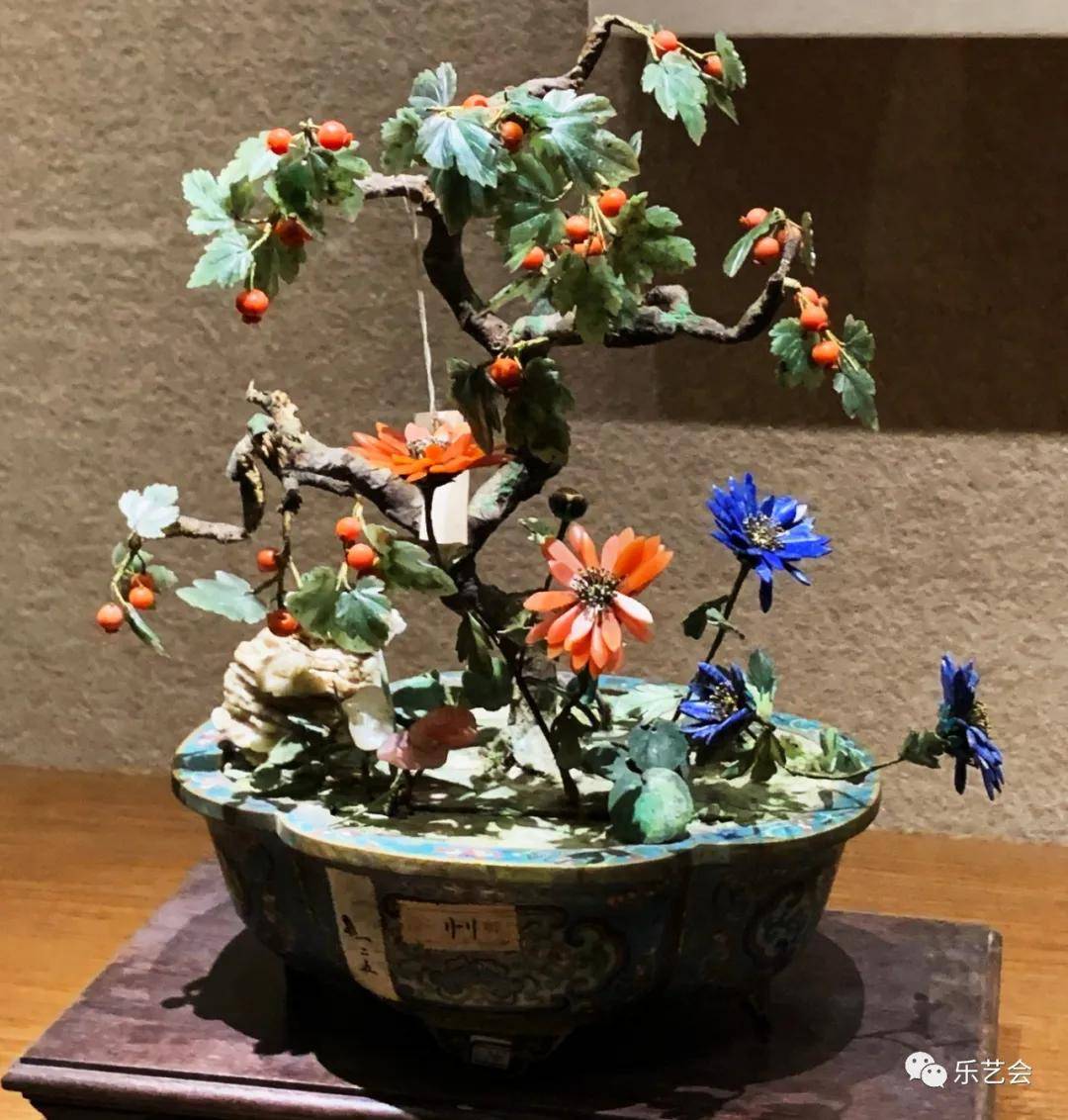 无极斋分享:南博《日月烟霞纳一盆——清代宫廷盆景器珍赏上篇》