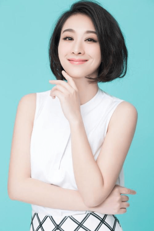 这个惊艳了一个时代的姑娘，才是现实版的灰姑娘，经历也太惨了吧？