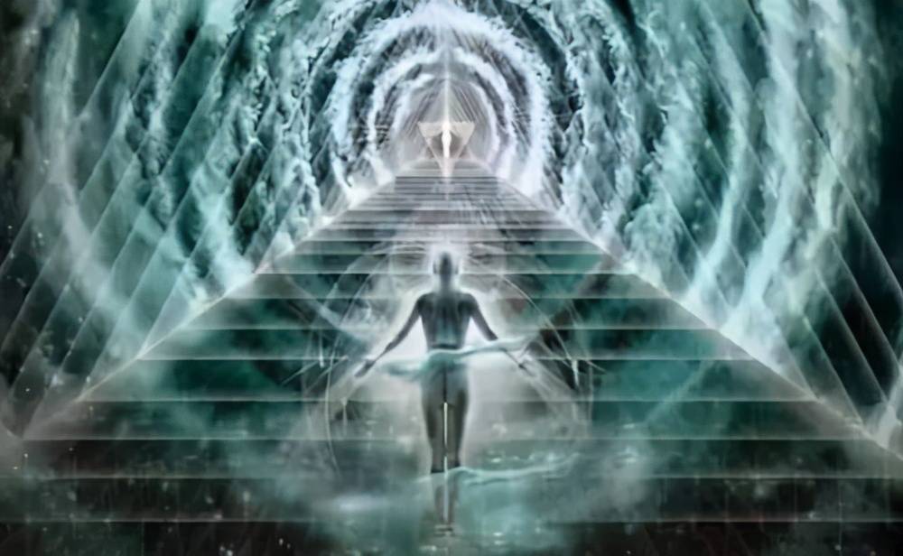 梦境中的神秘邂逅，两次遇见未知女子，名字背后的深意探索