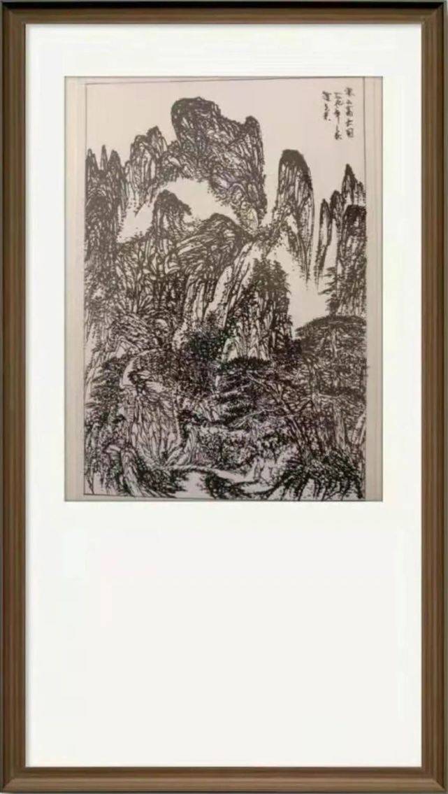 画家赵世君就有出奇的笔墨功夫,这从他画的荷花作品中可以看得出来!