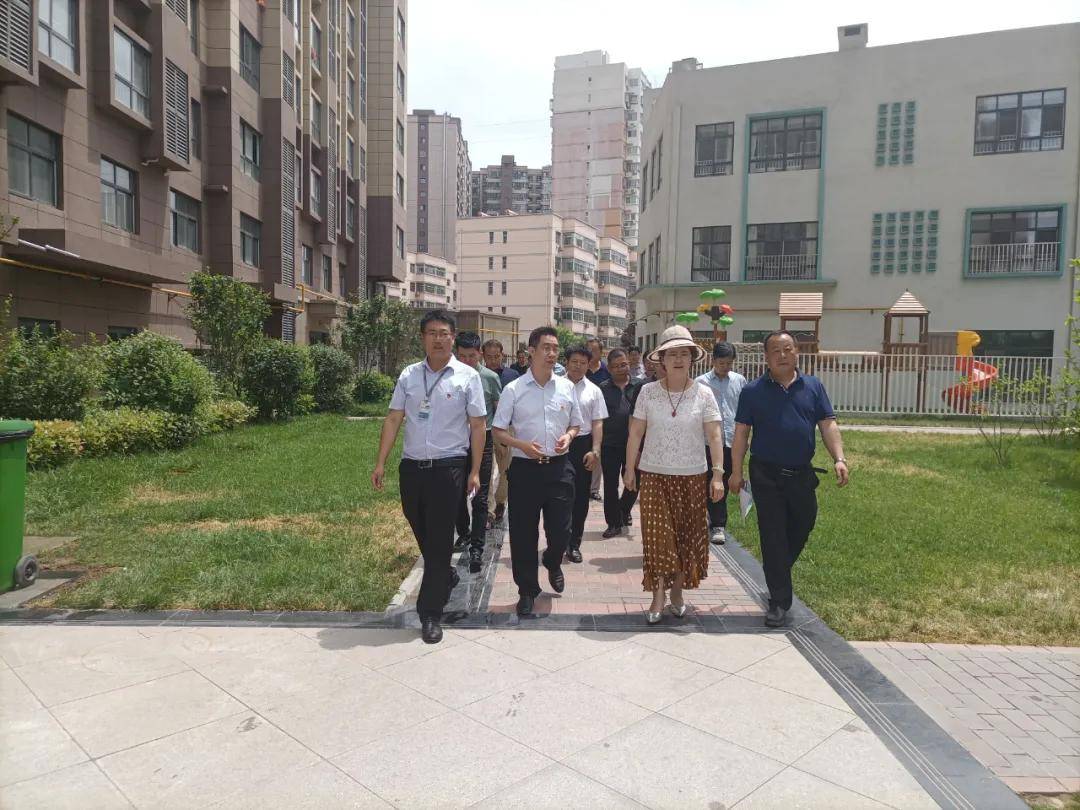 宝鸡市人大常委会副主任曹海芹带队调研西建物业