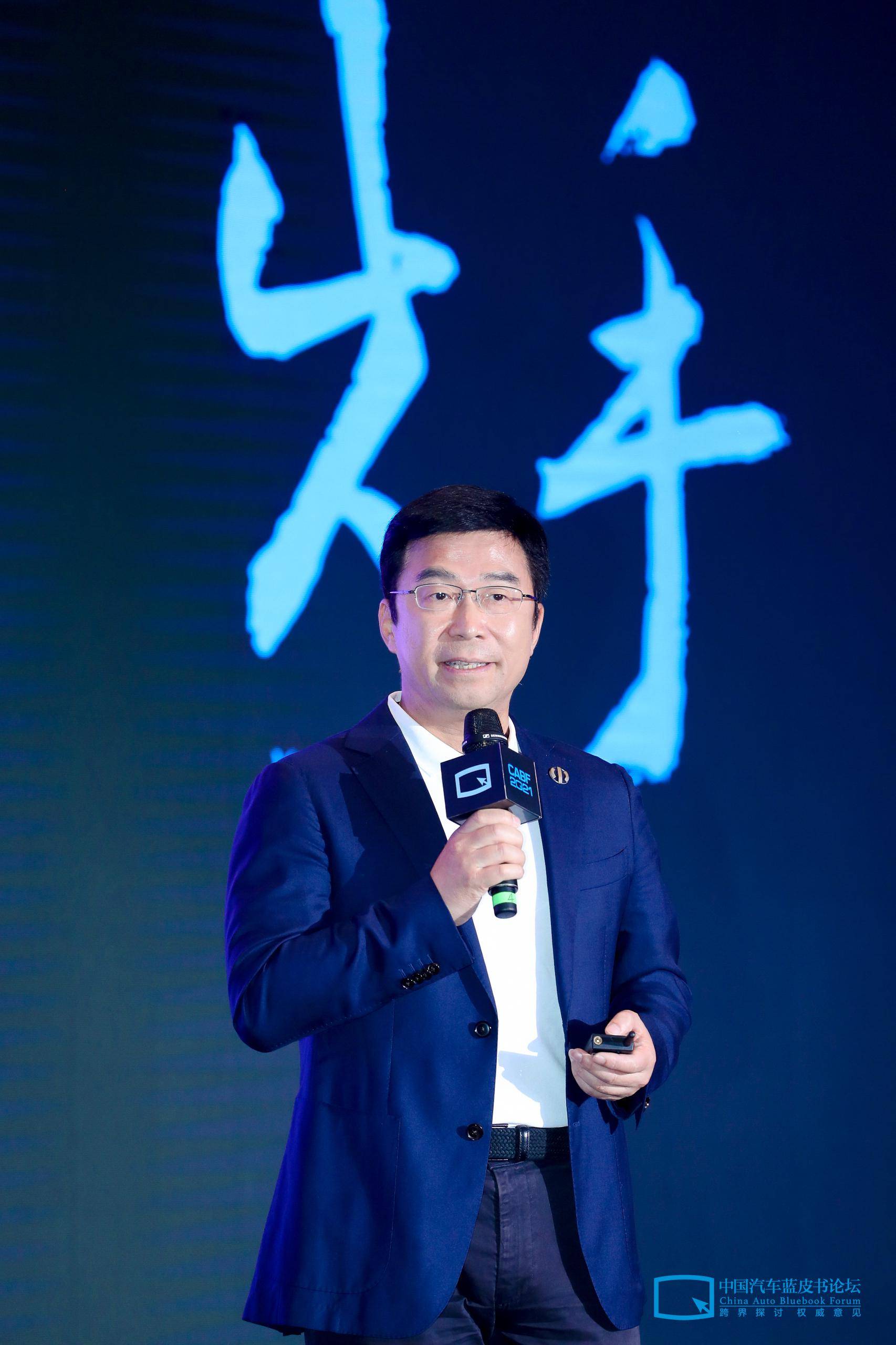 千里之行始于足下高合hiphi x在丁磊的带领下扬帆起航