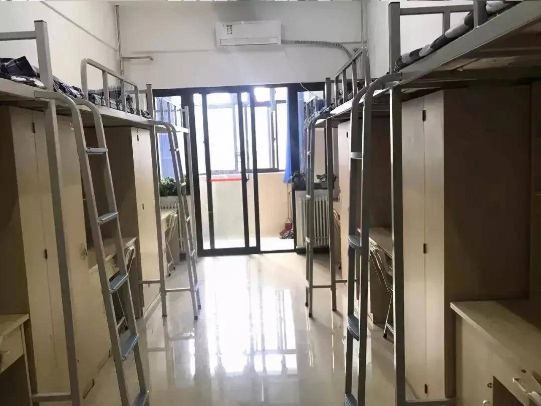 2021年郑州小升初择校必看的12所热门民办初中食宿情况集合_宿舍