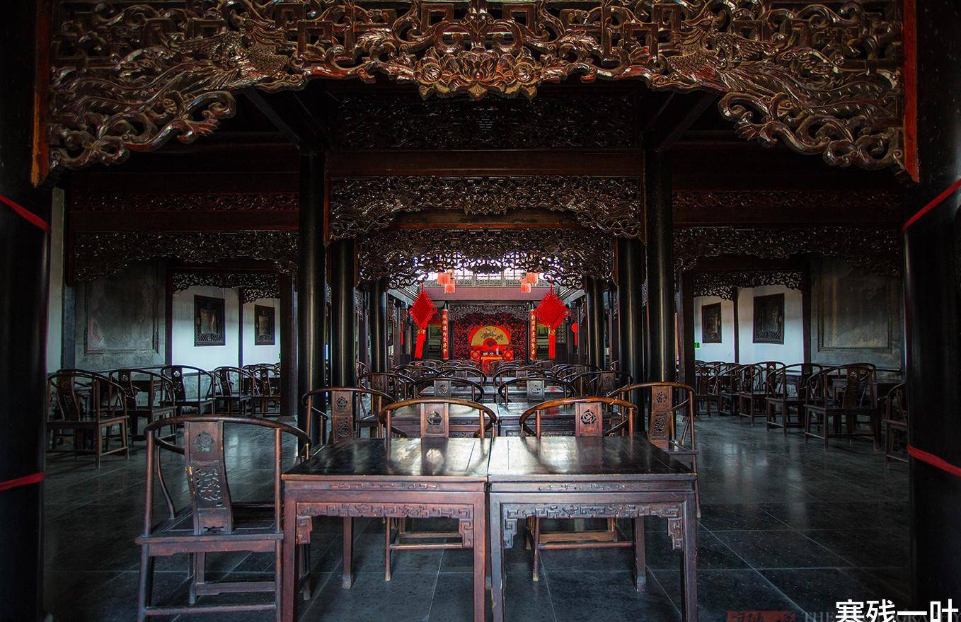 原创中国北方最大民宅,用时50年才建成,奢华程度令人惊叹,就在天津