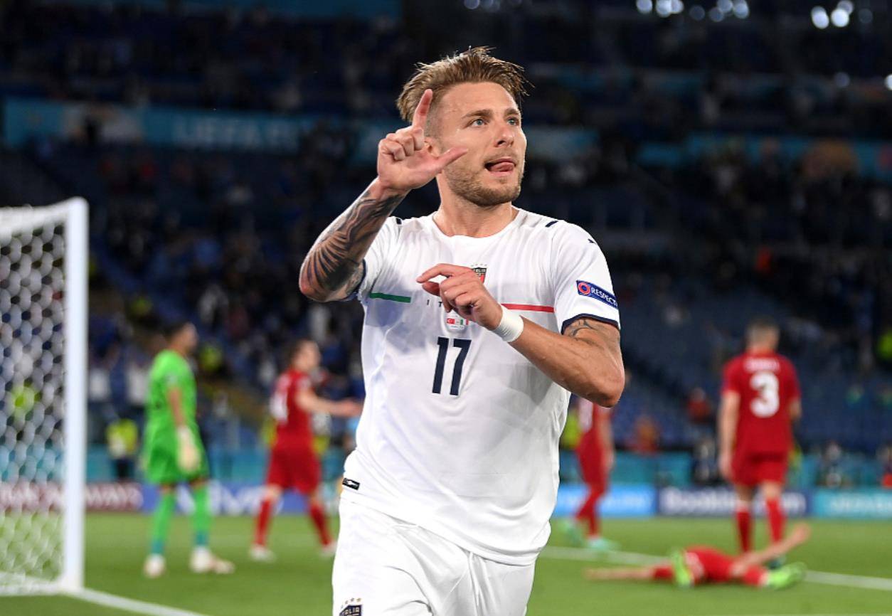 伟大的意大利的左后卫!欧洲杯揭幕战3-0引热议