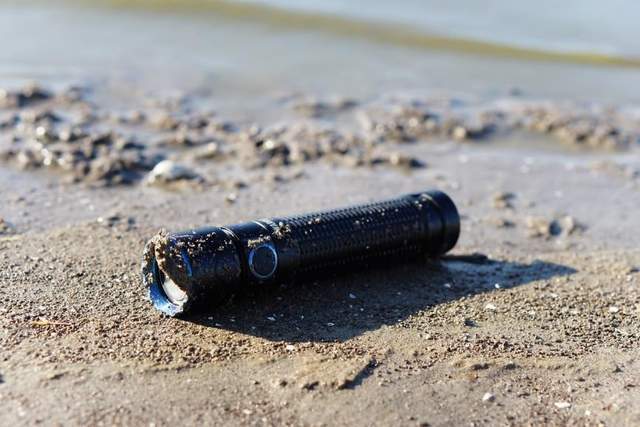 必备|高强度、长续航、夜钓必备单品——傲雷战术手电体验