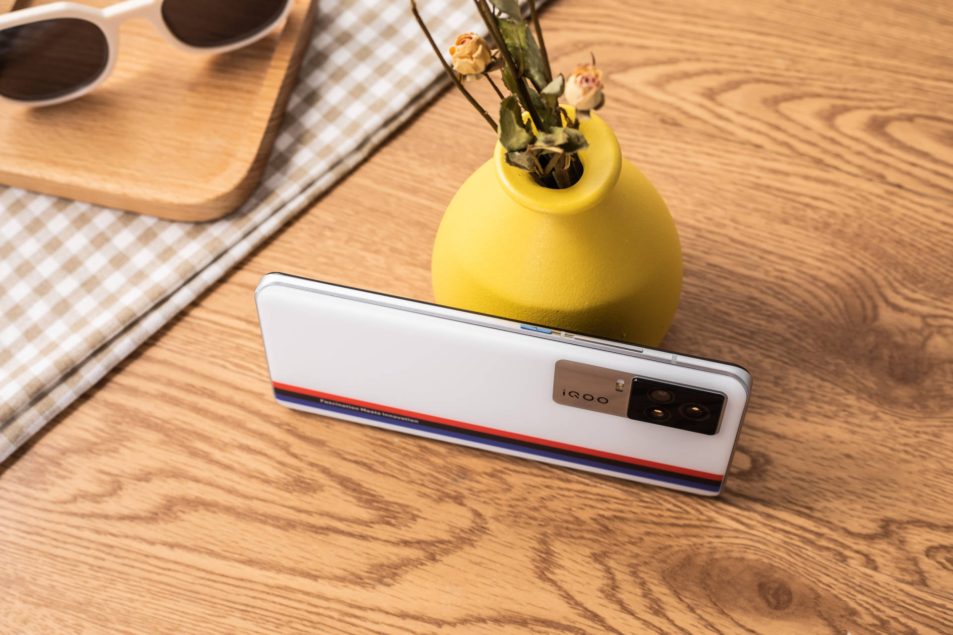 首选|三双配置领衔，iQOO 7综合体验成3K价位首选