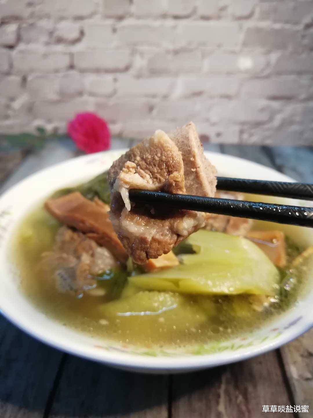 怎么炖排骨好吃高压锅 9b920ca85b8347f79e475bd2b1ebb94b.jpeg