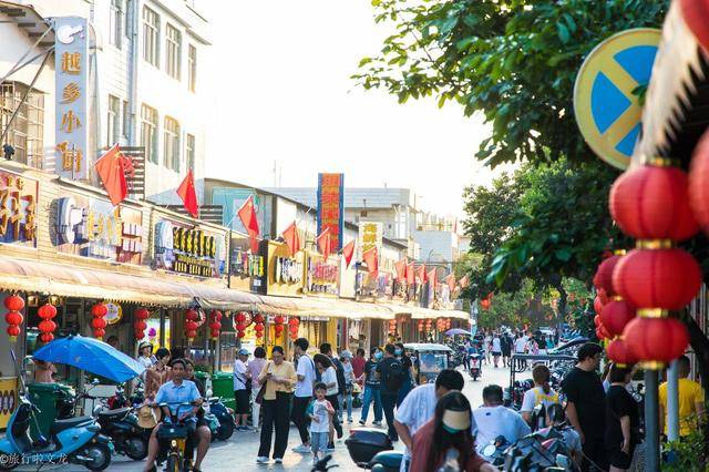 侨港风情街不只是广西十佳美食夜市品牌更是北海的人间烟火