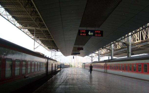 中国最"幽默"的火车站,一听名字就忍不住笑,乘客常因此坐过站_夏邑县