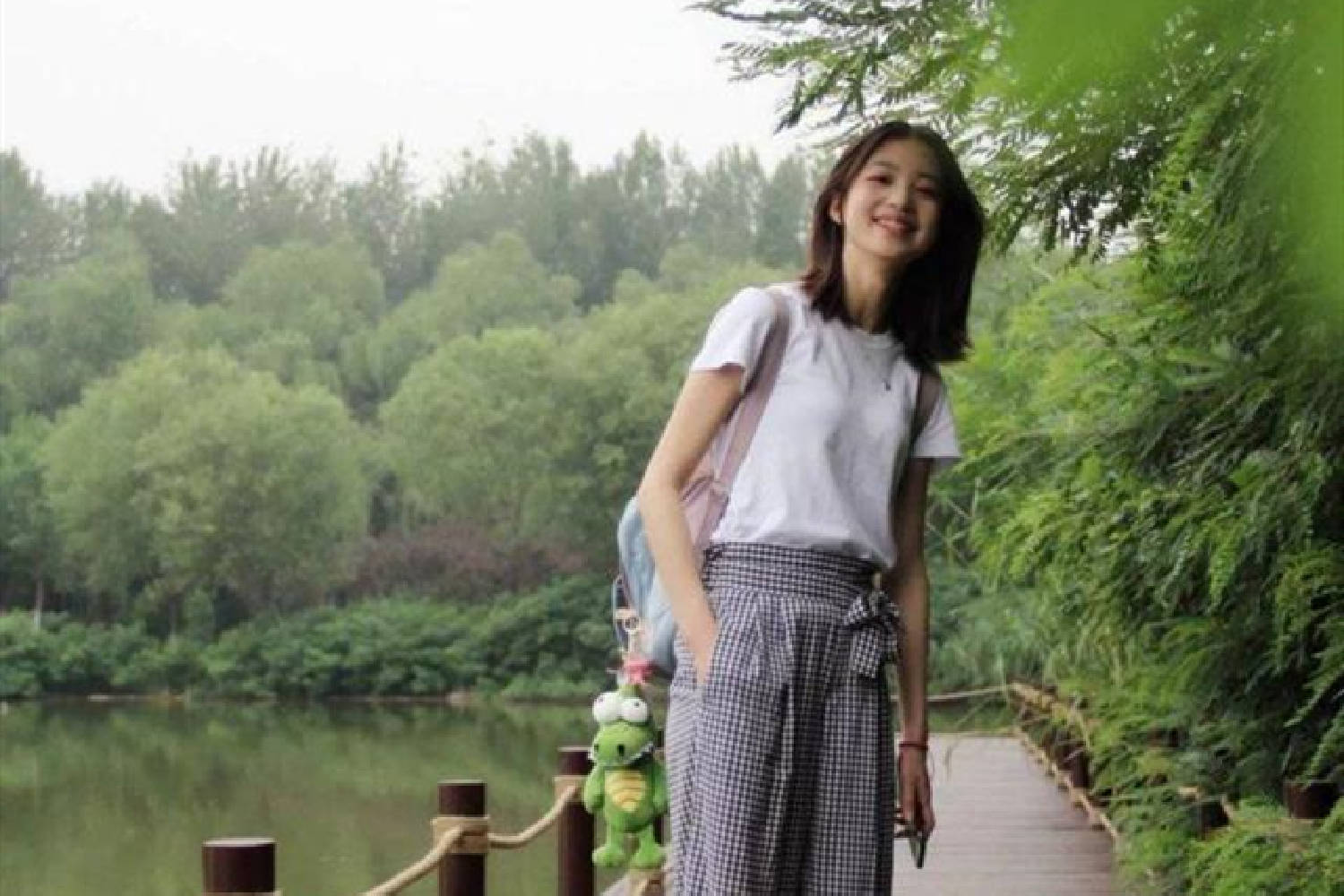 撞脸石原里美的清华女博士,颜值与才华并存,堪比清华的招生简章_外貌