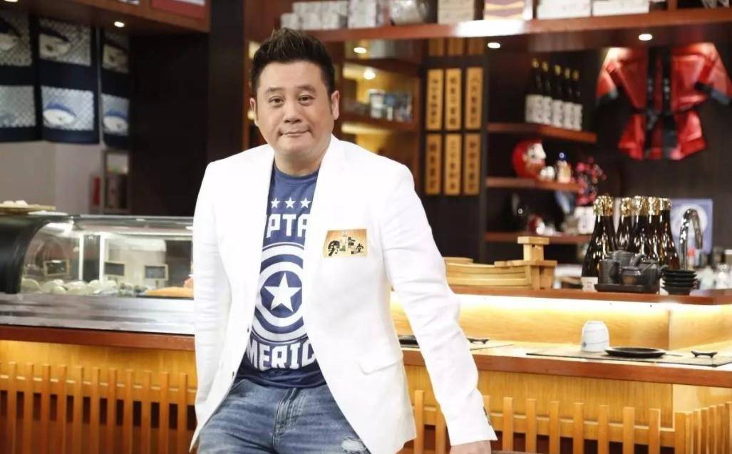 "非凡哥"麦长青现身内地,成为抗疫志愿者,工作29年被tvb解雇