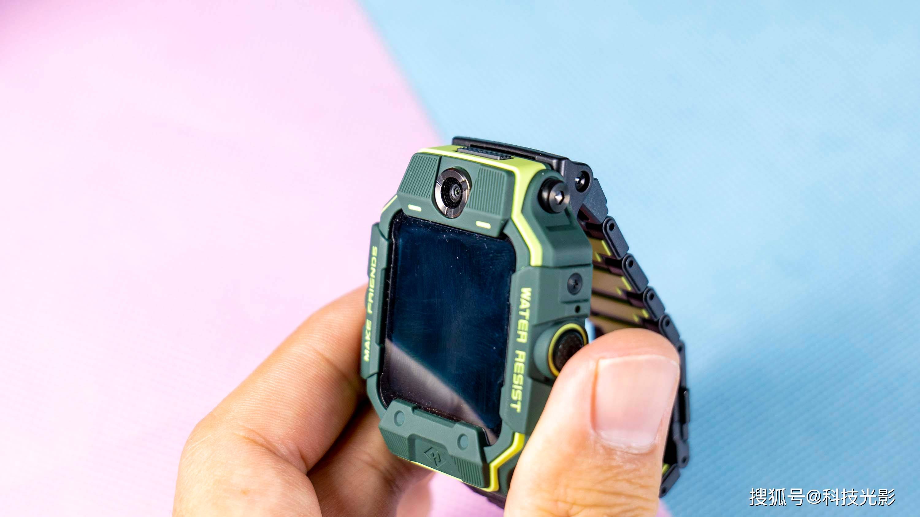 小天才z6巅峰版1300万像素主摄重新定义儿童手表新标杆