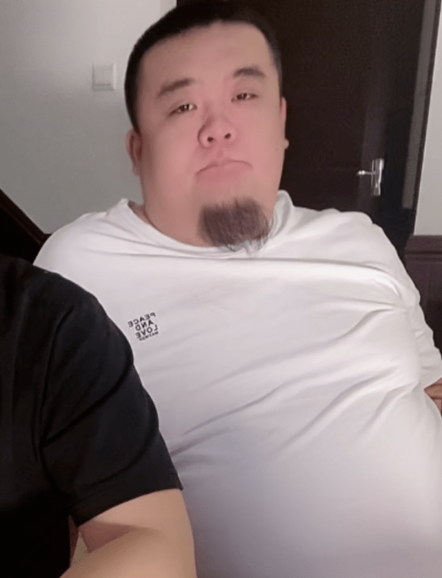 原创泡泡龙去世105天,红雨老师正式宣布团队解散,透露大蒜涛患重度