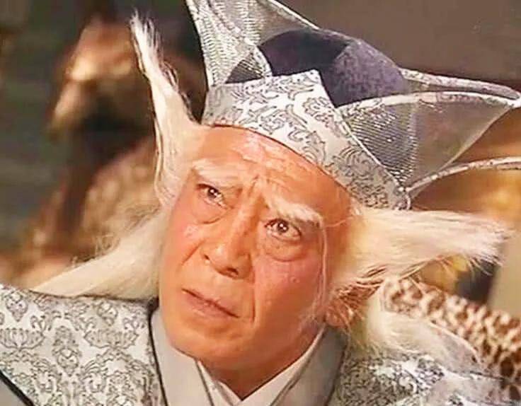 电影作品很多,《独臂刀》《大醉侠》《玉罗刹》《龙门金剑》《血符门