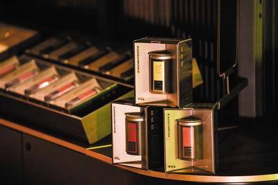 小罐茶"多泡装"延续了现代时尚,高品质的风格.资料图片