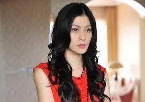 退圈多年女星自曝经历:被男演员占便宜,不接受导演潜规则被刁难_李彩桦