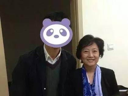 杜宪曾经的新闻联播播音员如今的中国传媒大学副教授